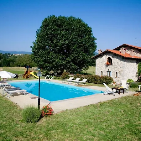 D'arno Tuscany, Cool Dreams In The Uncontaminated Nature, Pool, Pets Allowed Villa Poppi